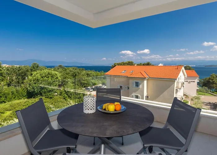 Niko 2 By Interhome Apartment Vantacici