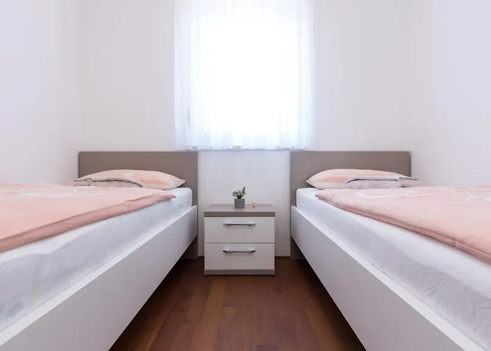 Apartment Niko 2 By Interhome Vantacici