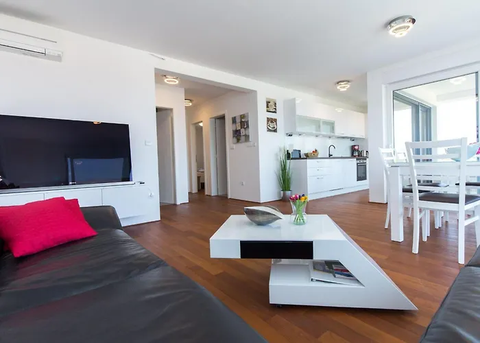 Niko 2 By Interhome *